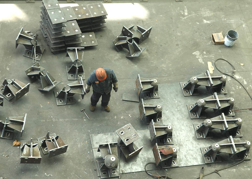 贵阳煤棚网架双向支座